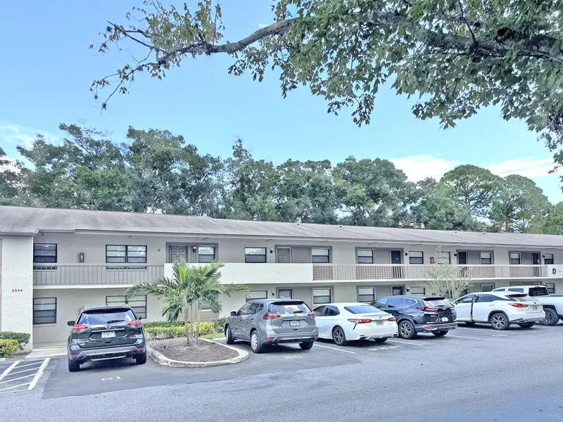 3034 Eastland Blvd #D202, FL