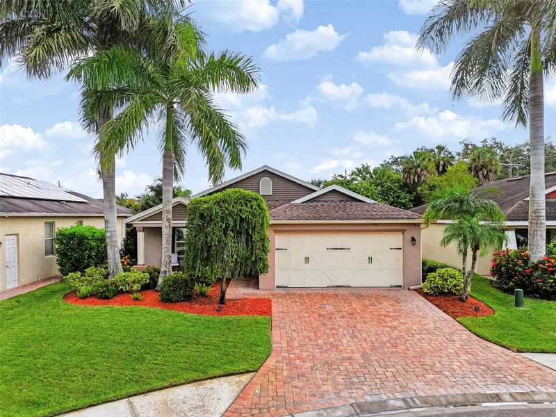 105 San Lorenzo Ct, FL