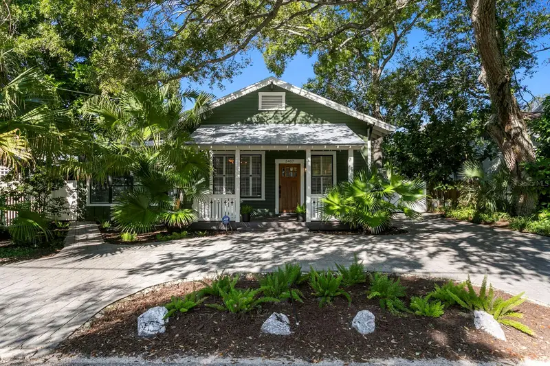 5407 S Russell St, FL