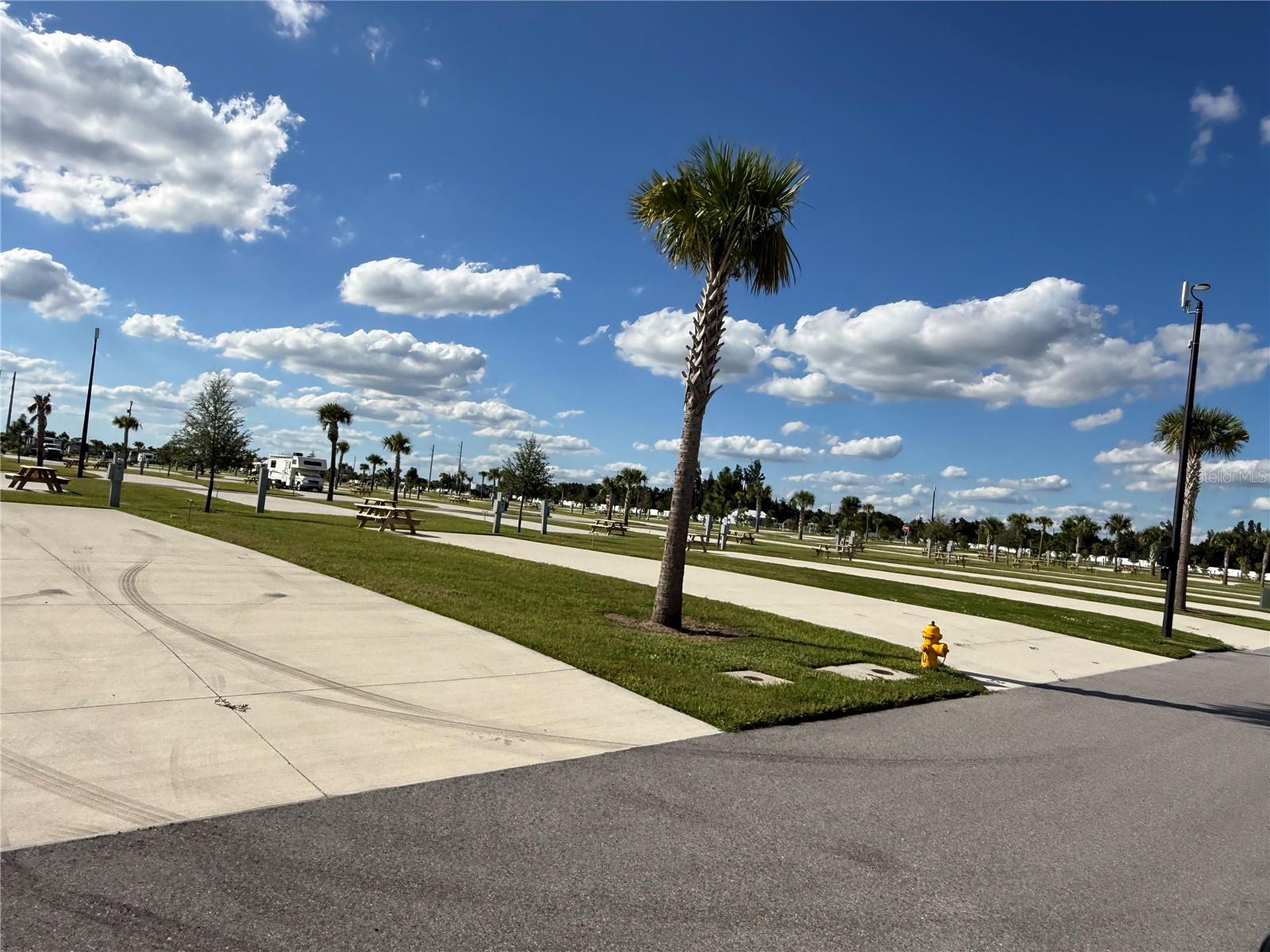 251 Horizon Rd, FL