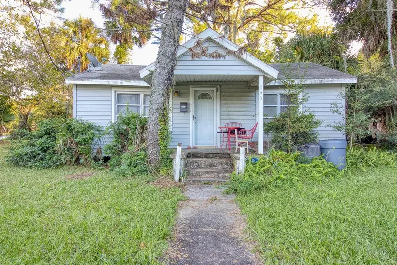 240 Washington Pl, FL