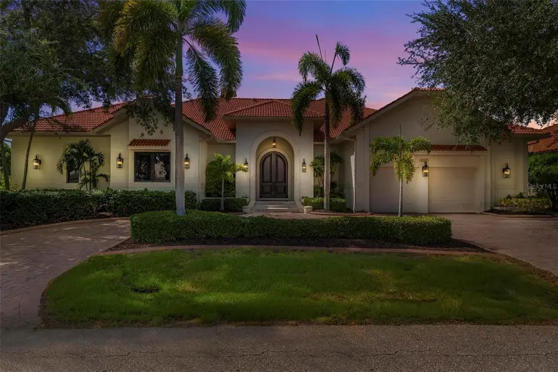 1117 San Mateo Dr, FL