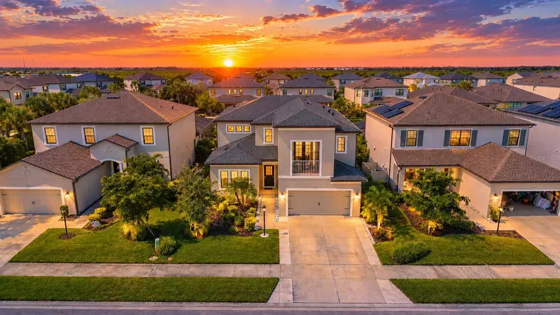 9113 Luna Ln, FL
