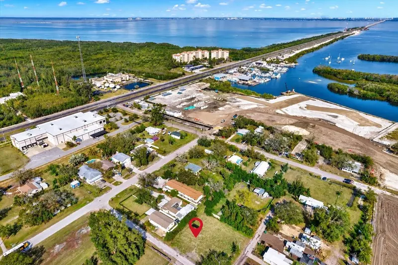 1111 N Monaco Dr Ne, FL