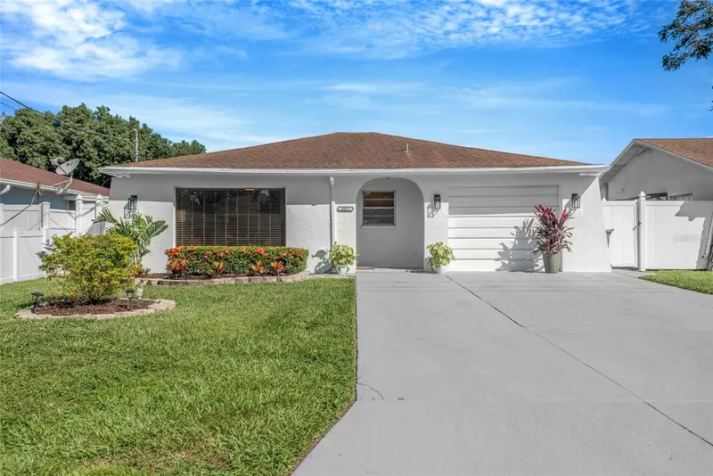 3017 W Heiter St, FL