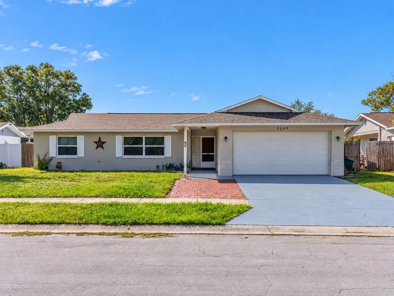 5045 Brownstone Ln, FL
