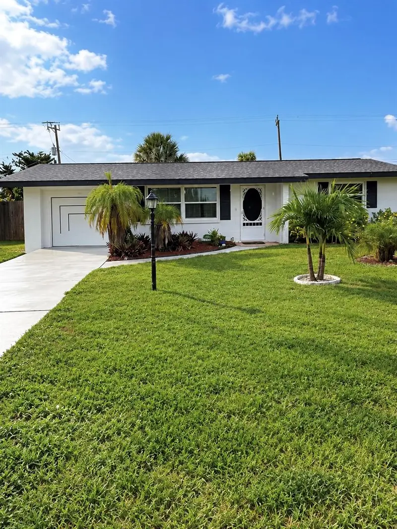 3159 Pinetree St, FL
