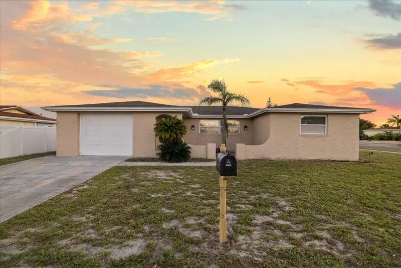 7204 Westcott Dr, FL