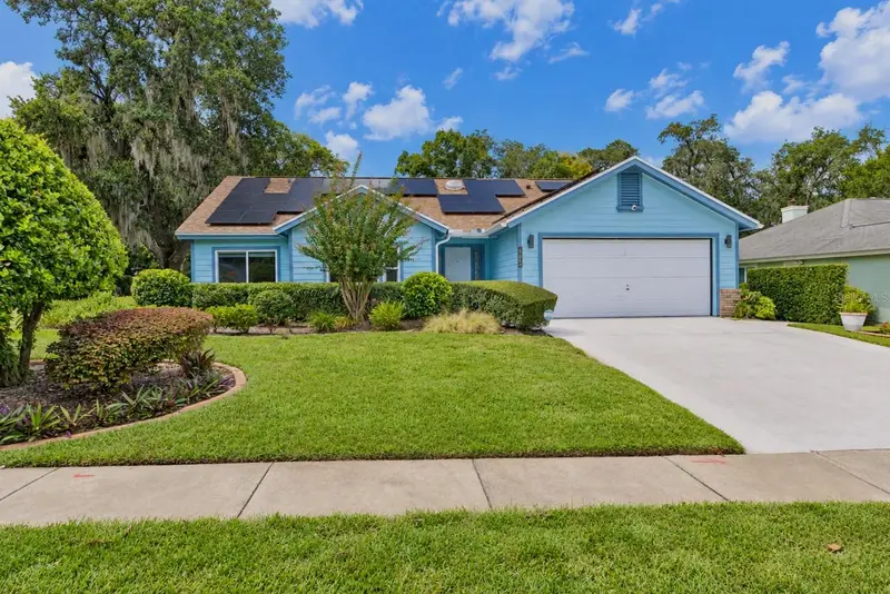 345 Oak Leaf Cir, FL