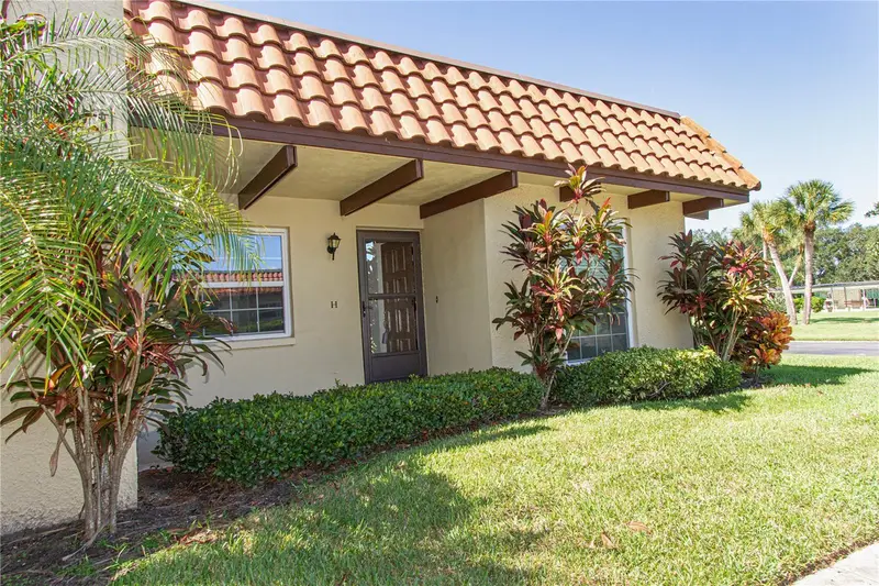 1701 Pinehurst Rd #15h, FL