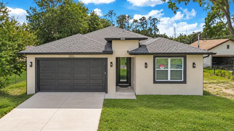 2203 W Lowry Ave, FL
