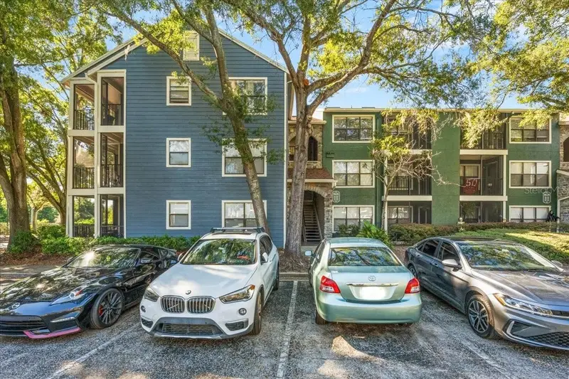 8626 Bonaire Bay Ln #303, FL