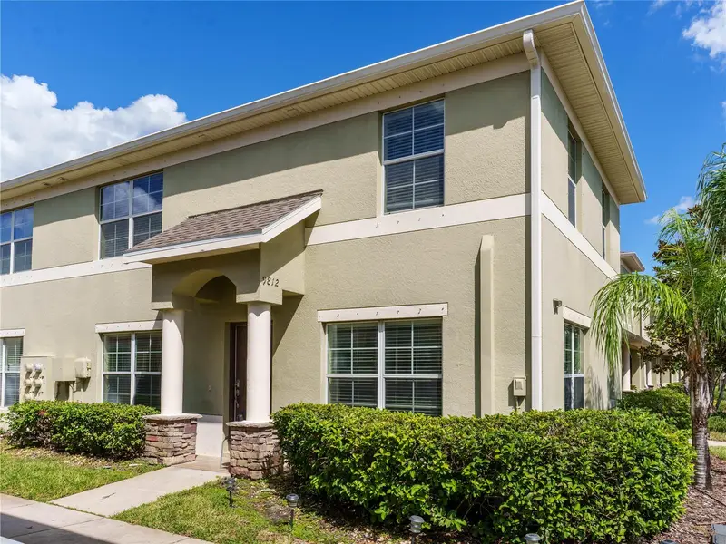 9812 Trumpet Vine Loop, FL