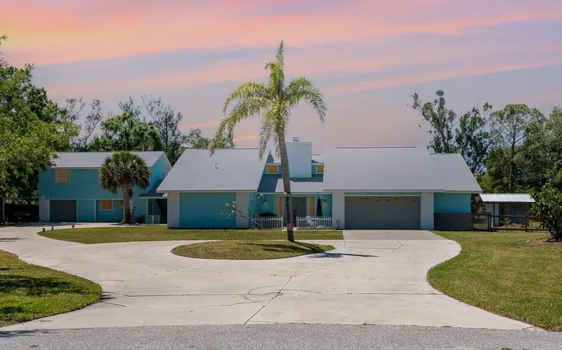 1305 Greenfield Cir, FL