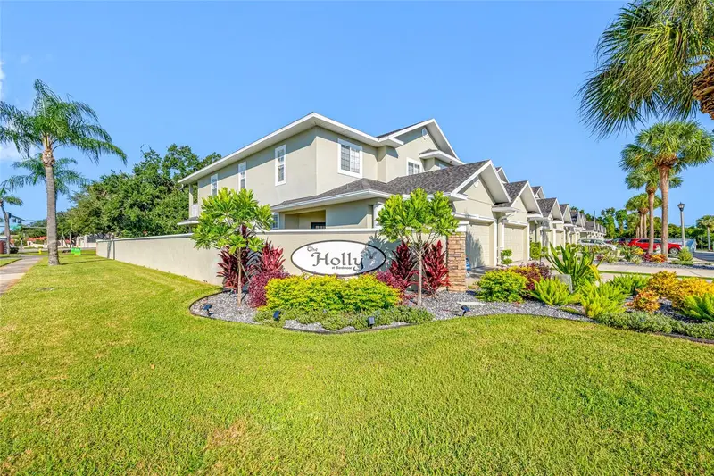 9719 Taylor Rose Ln, FL