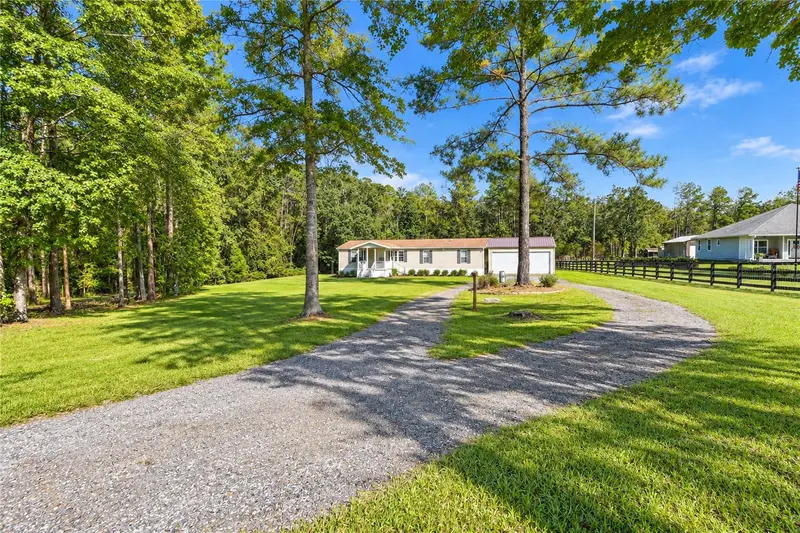 5125 Ne County Road 1469, FL