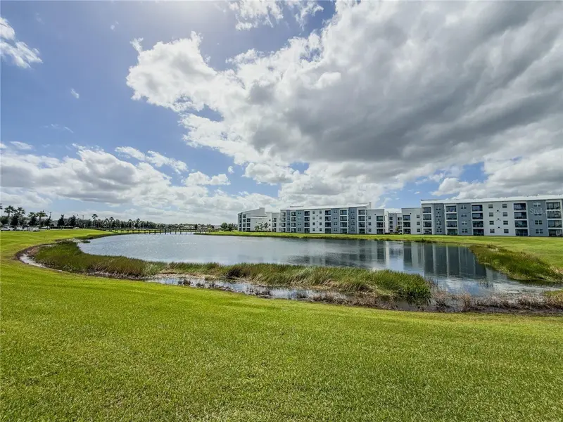 4751 Clock Tower Dr #104, FL