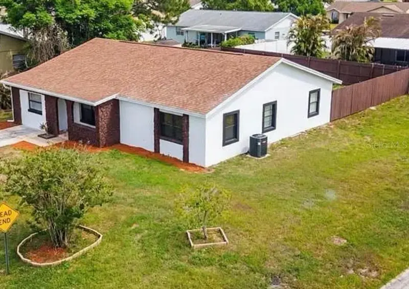 107 Iguala Dr, FL