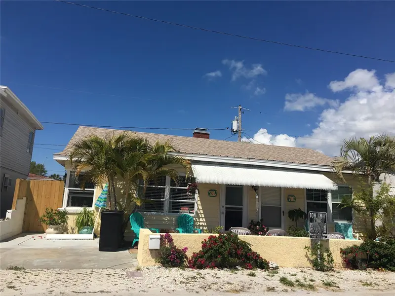 78 146th Ave E, FL