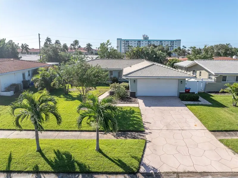 14968 Imperial Point Dr N, FL