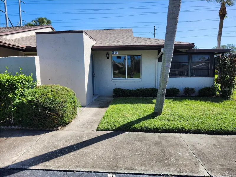 1418 14th Cir Se, FL