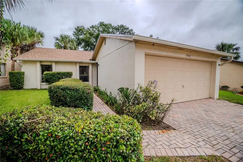 3947 Cypress Lndg W, FL