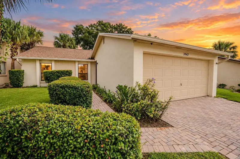 3947 Cypress Lndg W, FL