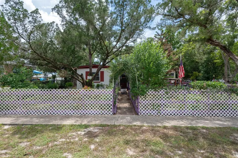 1507 Daroca Dr, FL