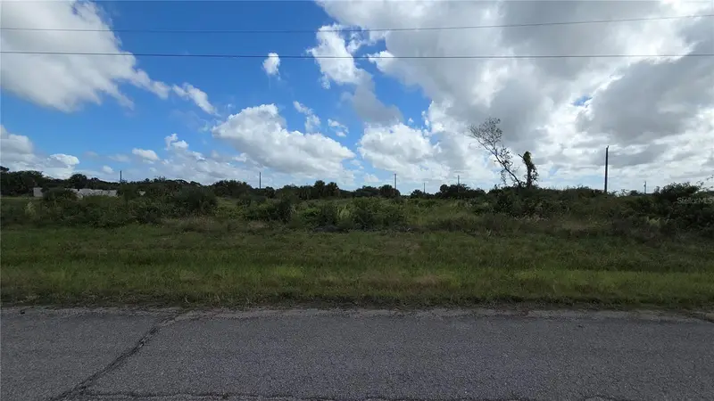 356 Phoenix Ter, FL