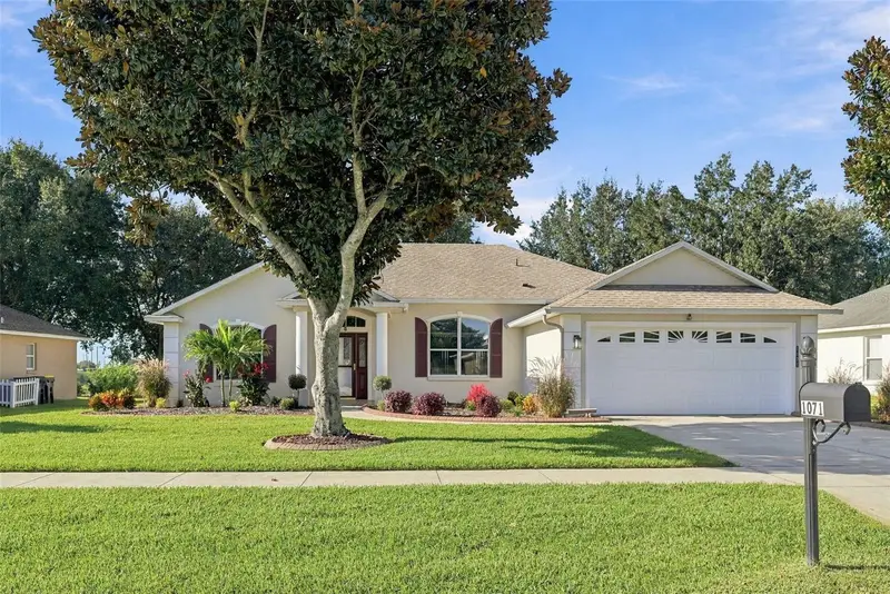 1071 Princeton Dr, FL