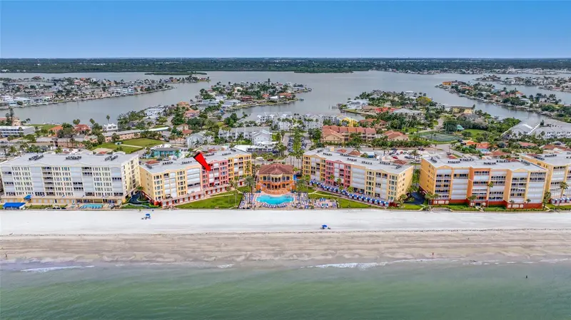 16700 Gulf Blvd #524, FL