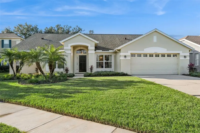 13624 Bluewater Cir, FL