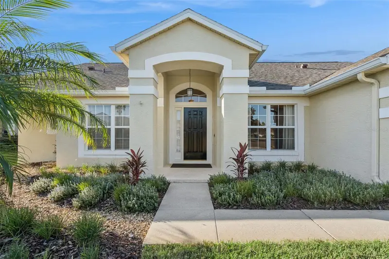 13624 Bluewater Cir, FL