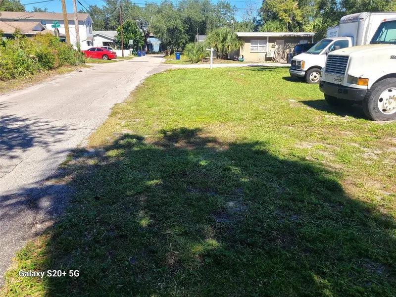 2505 E 29th Ave, FL
