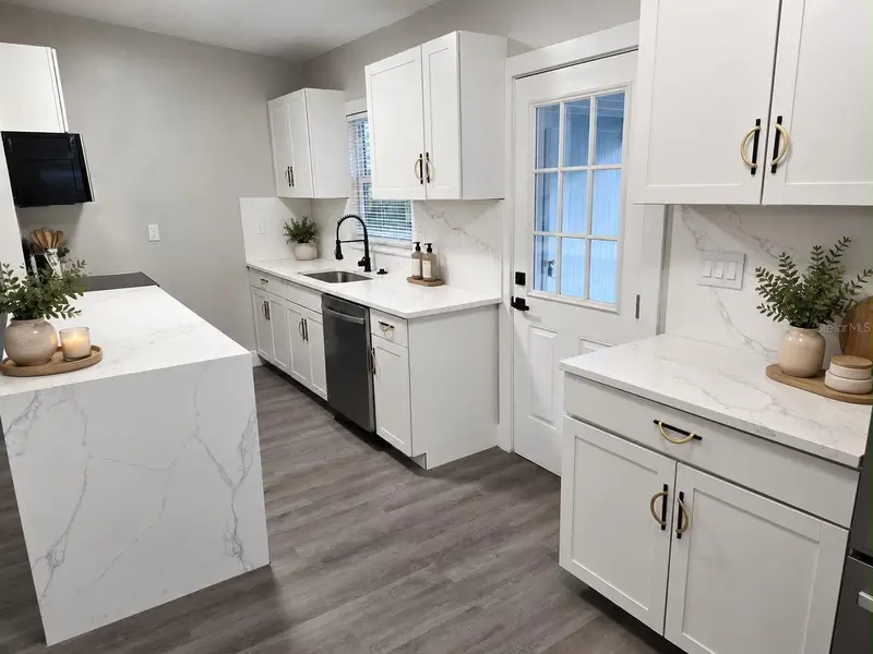 1101 Sabrina Dr, FL