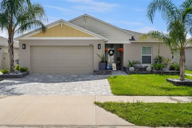 2434 Oakwood Ln, FL