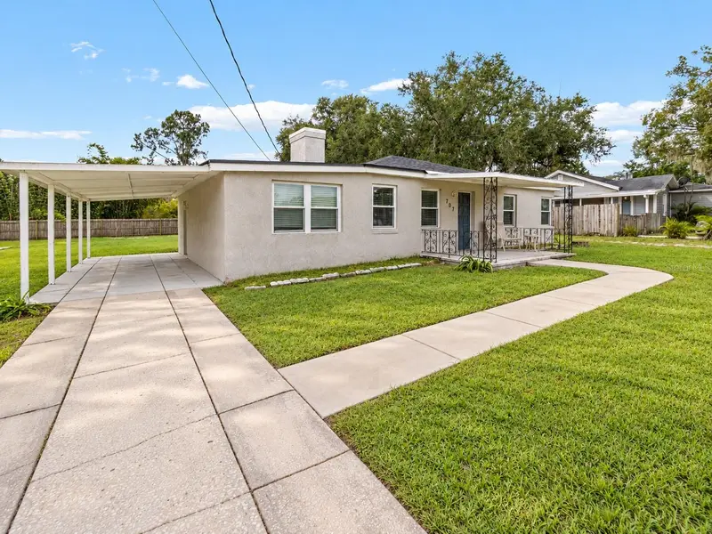 707 E Crawford St, FL