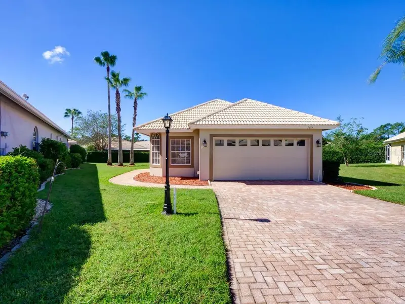 9013 Heathland Ct, FL