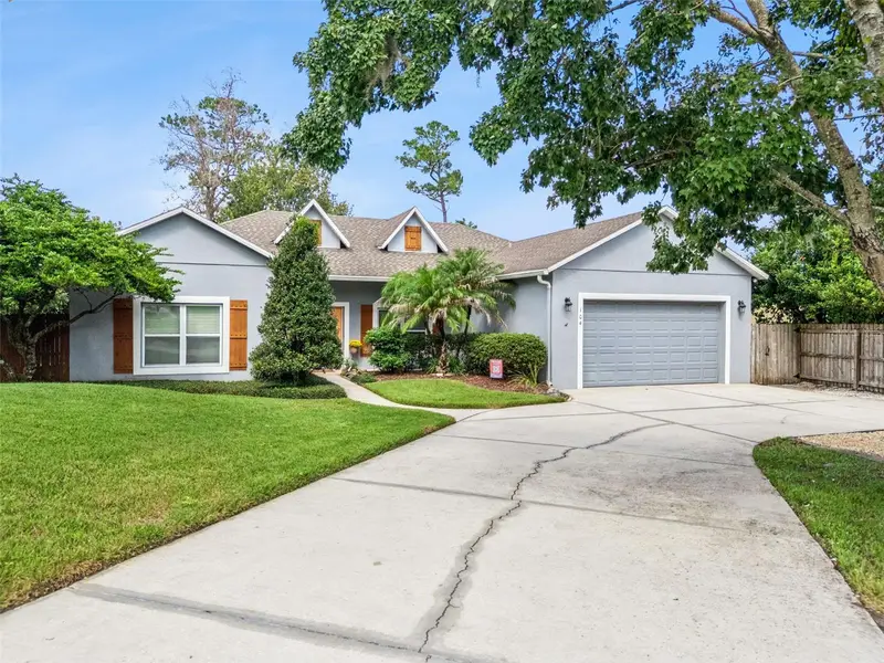 104 Smithson Dr, FL