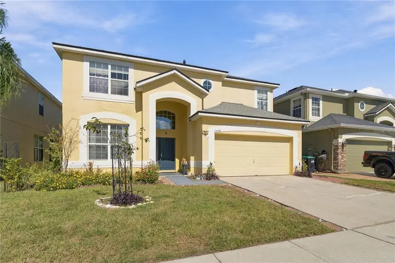 13538 Hidden Forest Cir, FL
