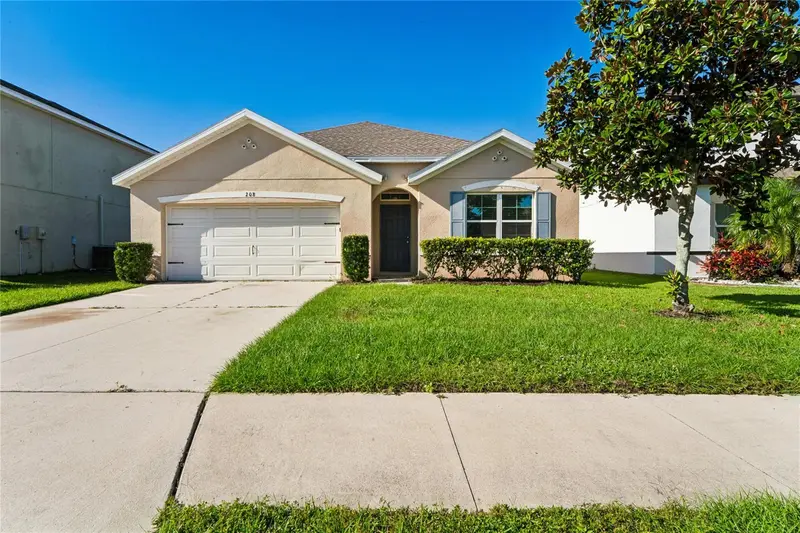208 Lone Dove Ln, FL