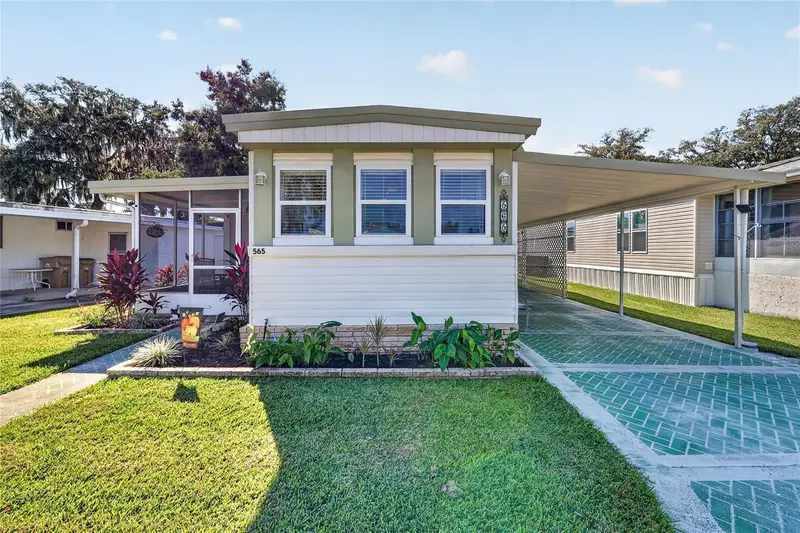 565 Tammi Dr, FL