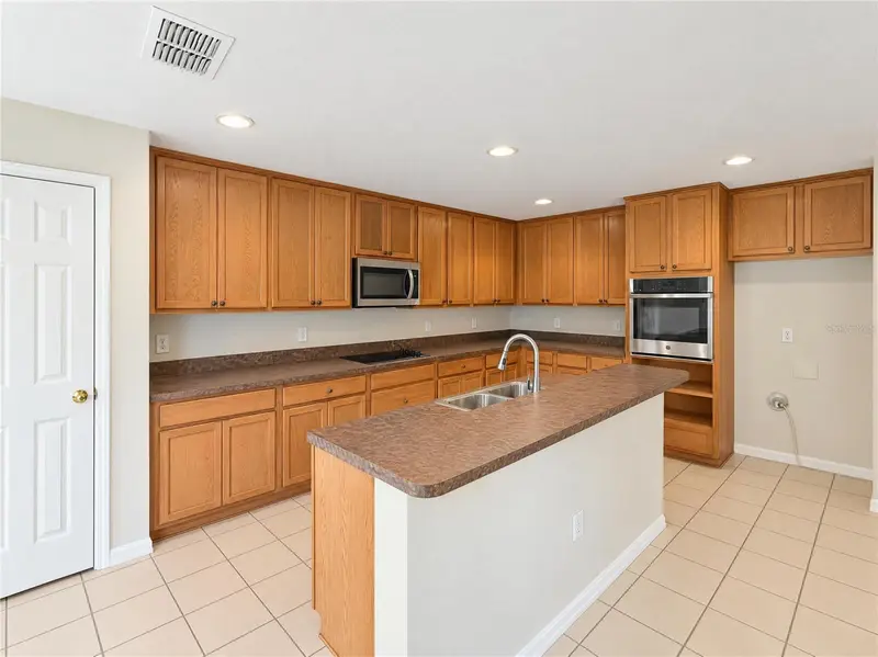 2474 Mallow Oak Ct, FL