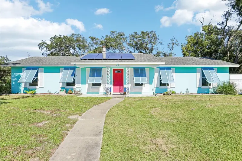 33 Dresden Cir, FL