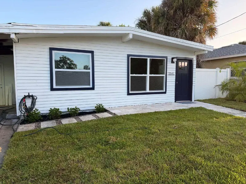 1541 W La Salle St, FL