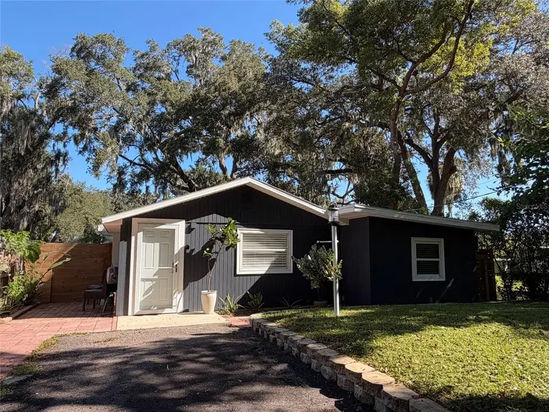 10822 Palmetto St, FL