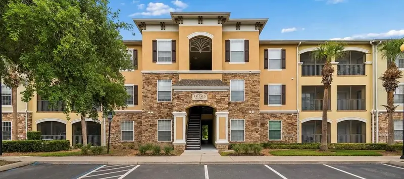 10203 Courtney Palms Blvd #202, FL