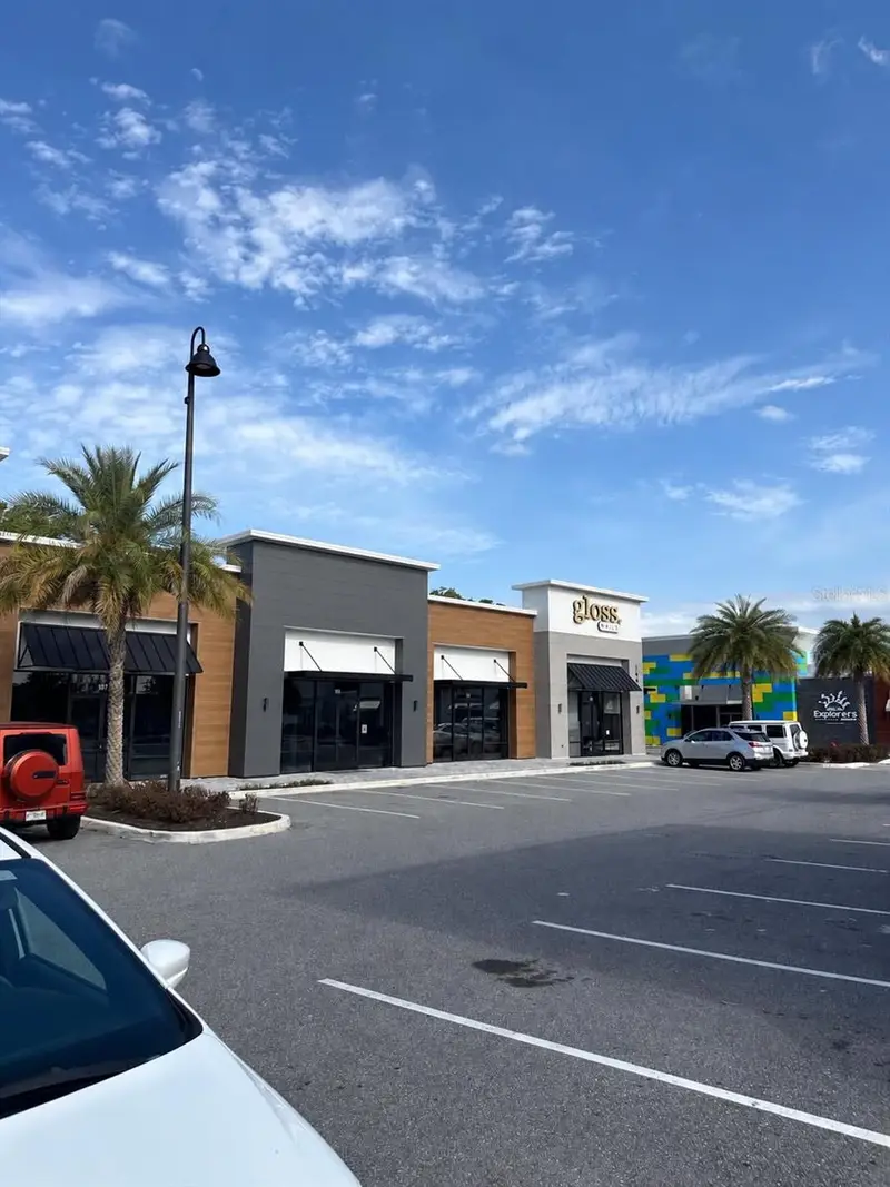 1681 Amazing Way #108, FL