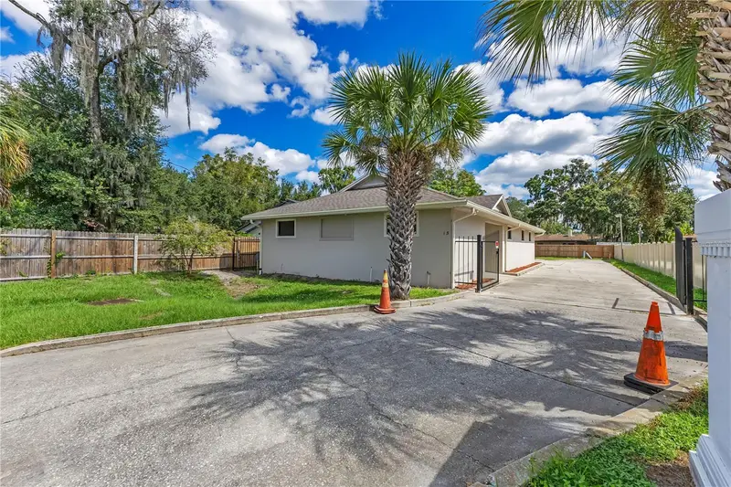 15 N Tampa Ave, FL