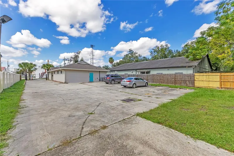 15 N Tampa Ave, FL